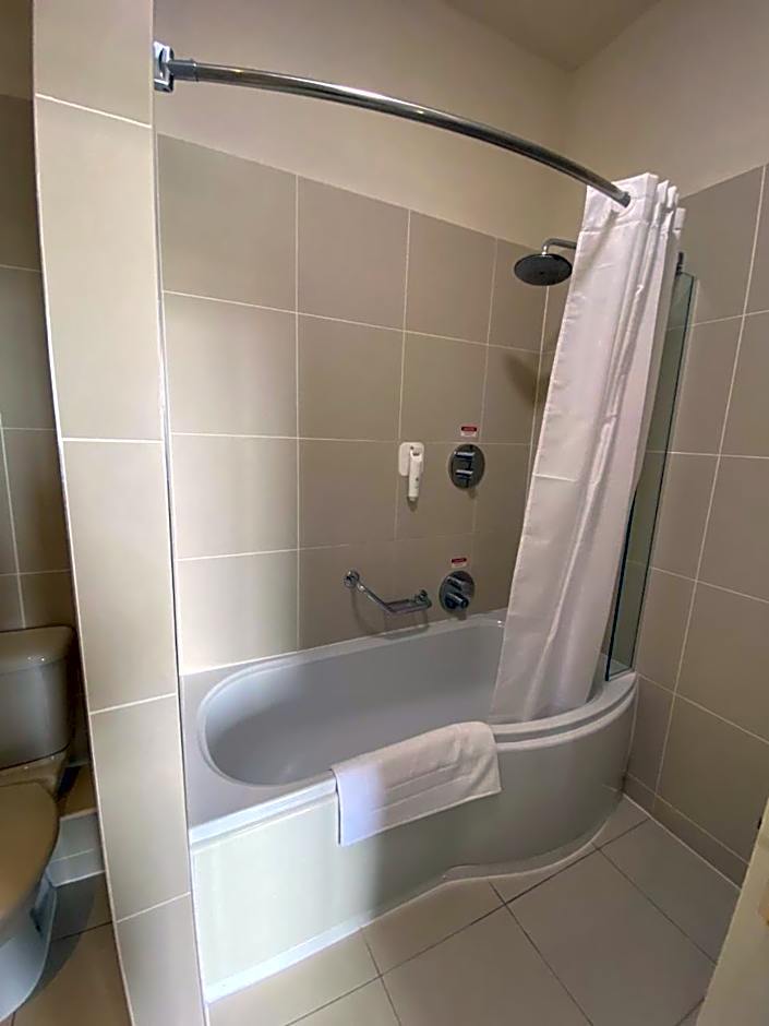 Ryde Castle by Greene King Inns