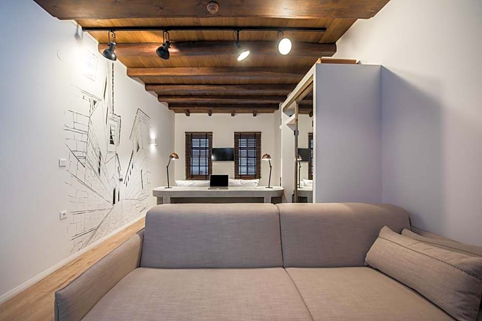 Olganos VL Luxury Rooms & Suites