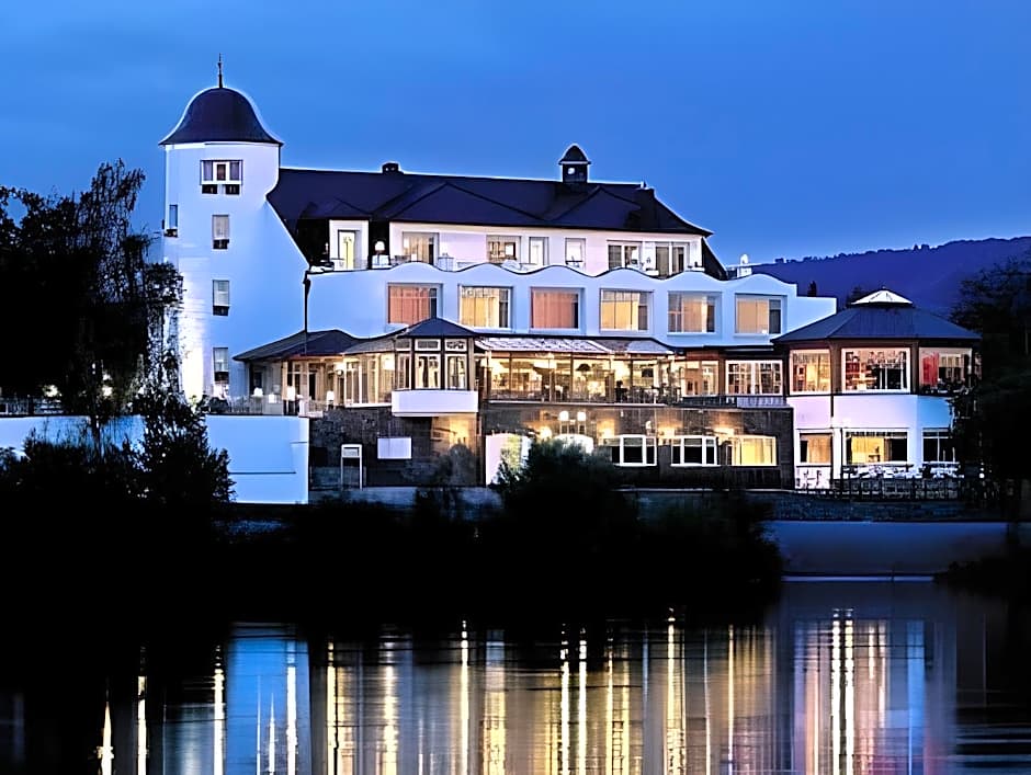 Hotel Weisser Bar