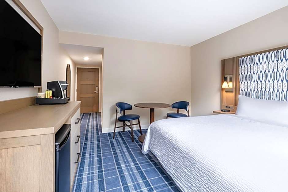 Holiday Inn Bar Harbor Regency Hotel By IHG
