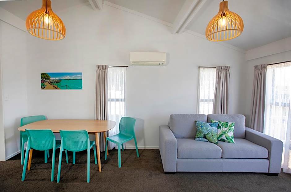 Tāhuna Beach Holiday Park