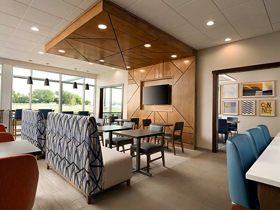 Holiday Inn Express & Suites Lima By IHG