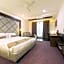 Hotel Crimson Palace