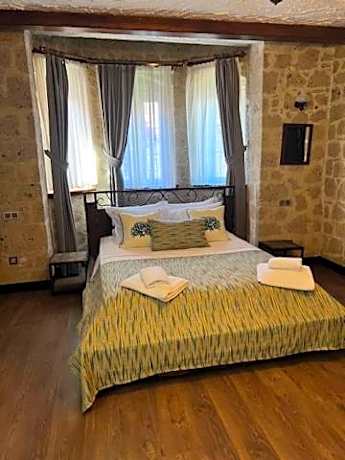 King Suite with Spa Bath