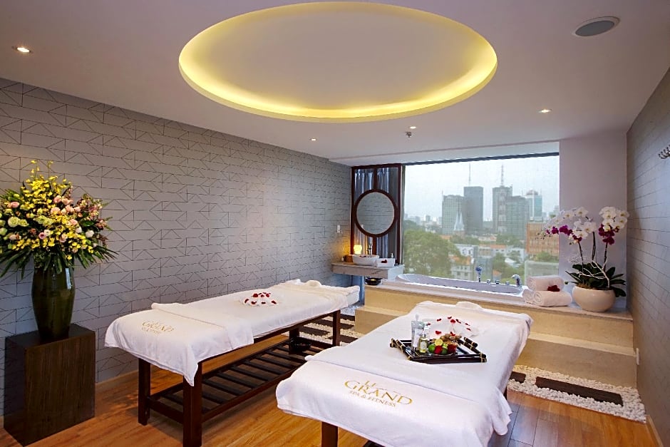 Central Palace Hotel