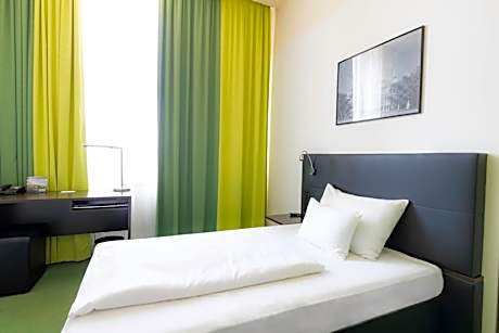 Economy Single Room