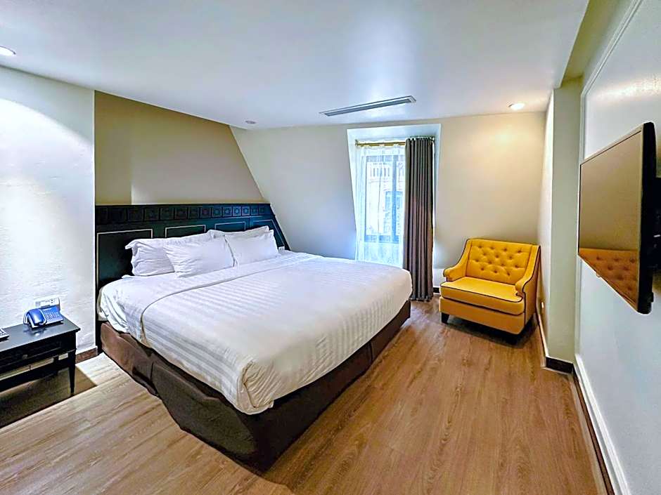 Photo 1 of 1 of Junior Suite