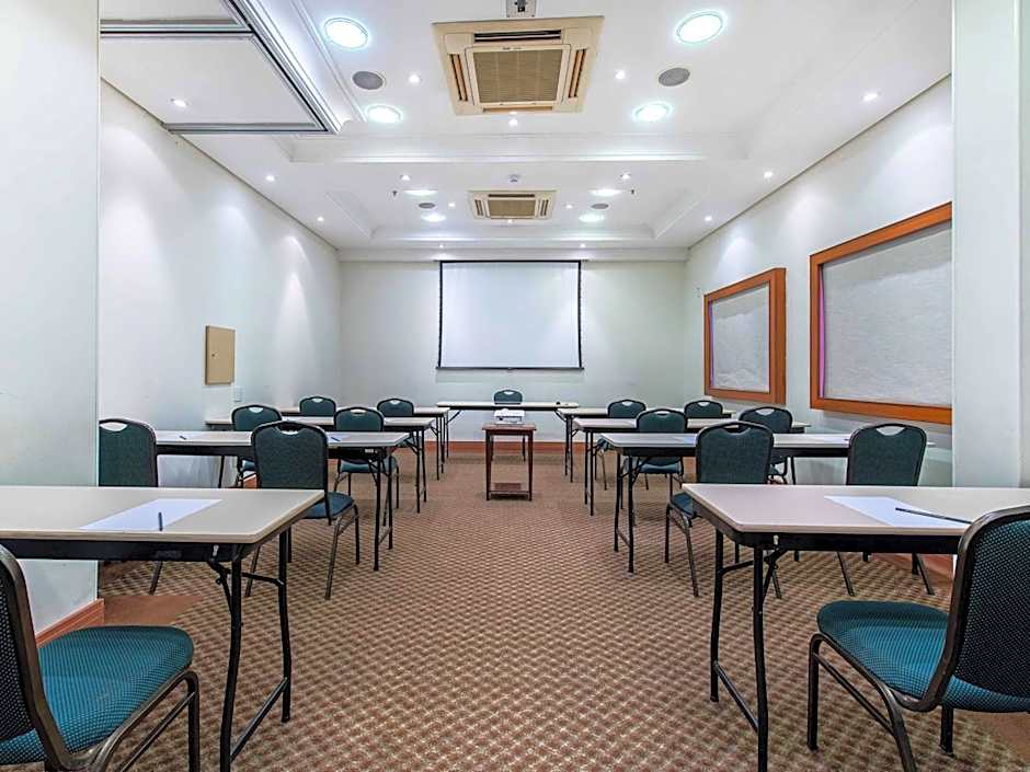 Hotel Cassino Tower Campinas Cambuí By Nacional Inn