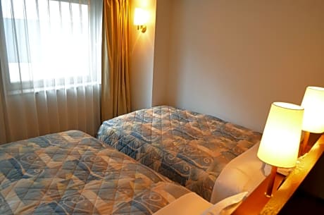Deluxe Twin Room with Mountain View - Non Smoking