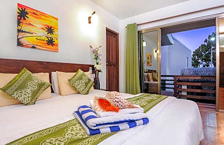 Deluxe Double Room with City View