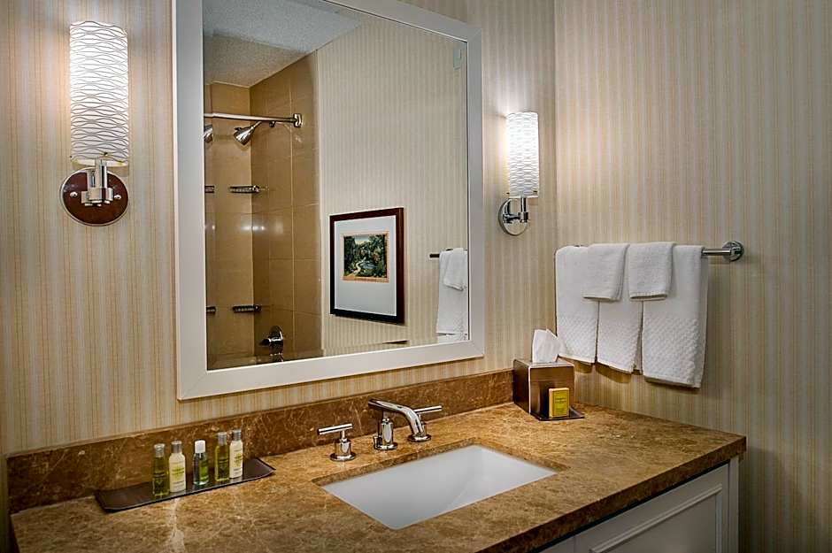 DoubleTree By Hilton Collinsville St Louis