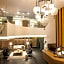 Square Small Luxury Hotel