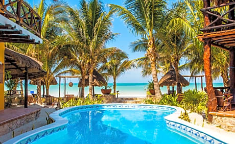 Holbox Dream Beachfront Hotel