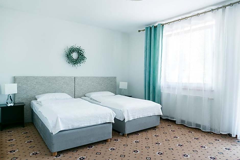 Photo 1 of 21 of 1 Double Bed or 2 Beds