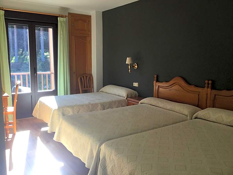 Hotel Cinco Castaños