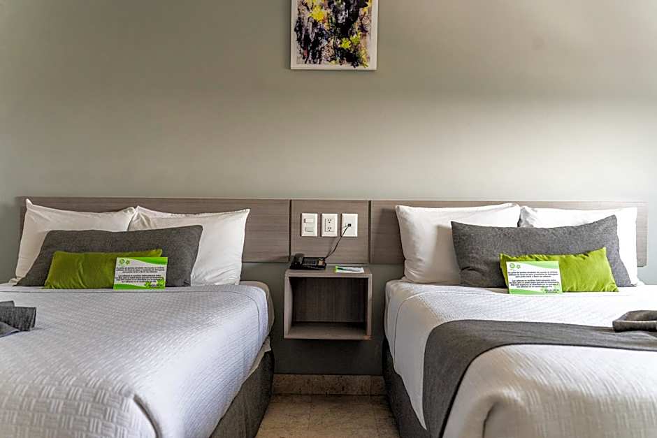 SR Hotel