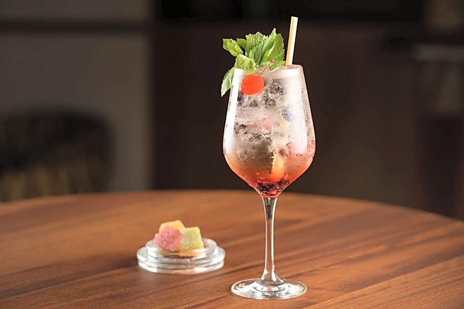 AC Hotel by Marriott Recoletos