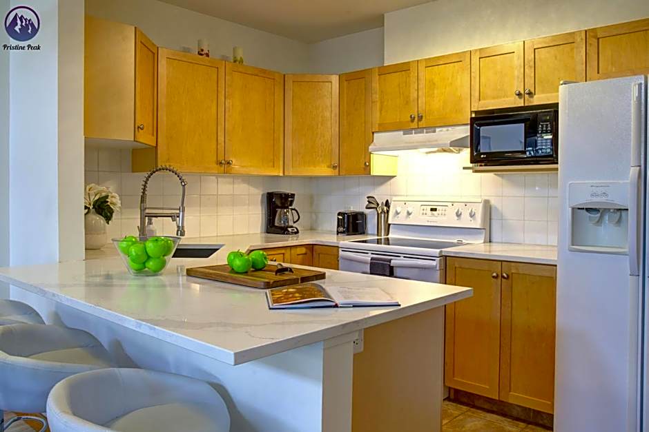 Wolf Mountain Escape