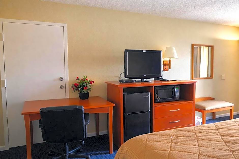 Americas Best Inn - Savannah I-95