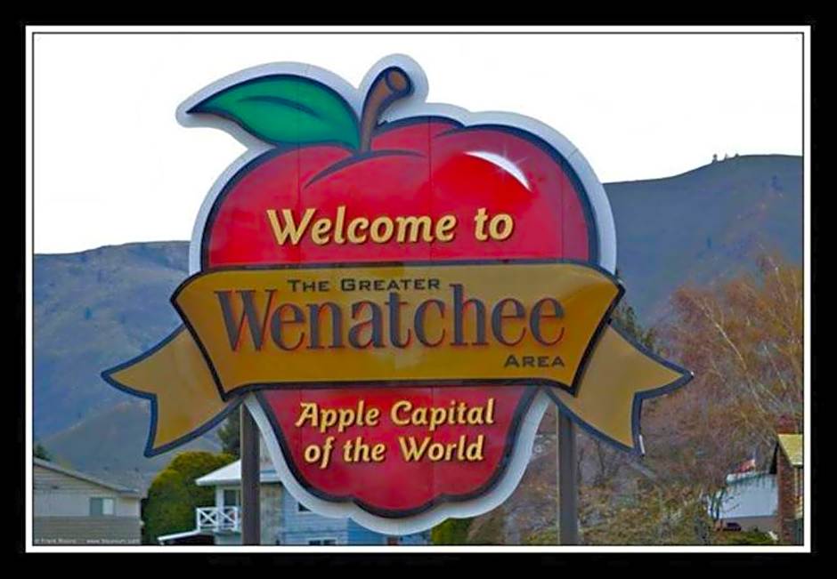 Clarion Pointe Wenatchee