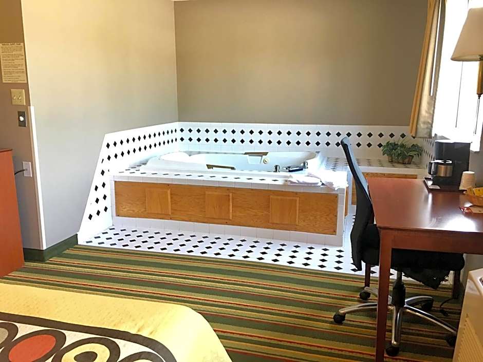 Super 8 by Wyndham Clearfield