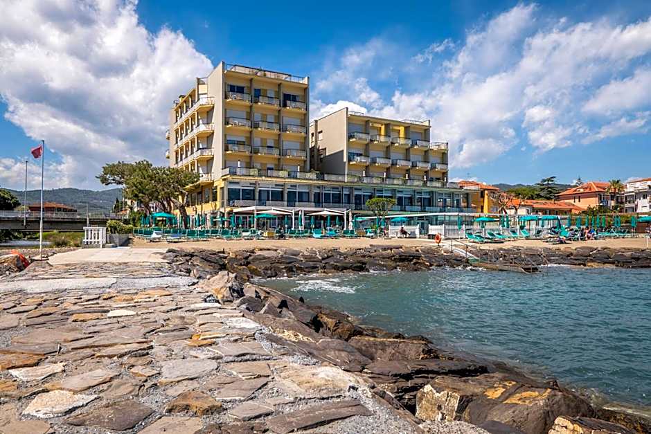 Hotel Bellevue Et Mediterranée