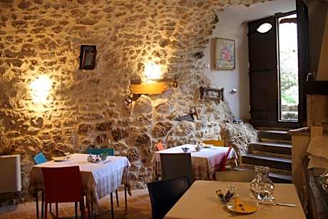 Le Pagliare Del Gran Sasso