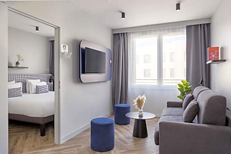 One-Bedroom Apartment