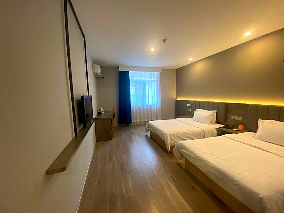 7 Days Inn Guiyang Wenchangge Provincial People's Hospital Metro Station