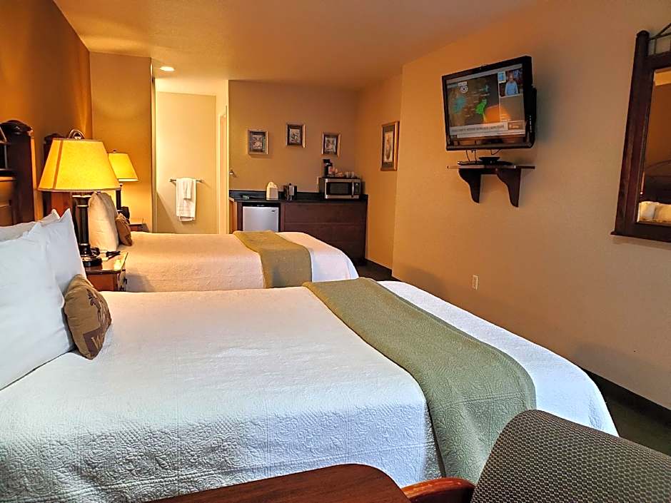Redwood Hyperion Suites