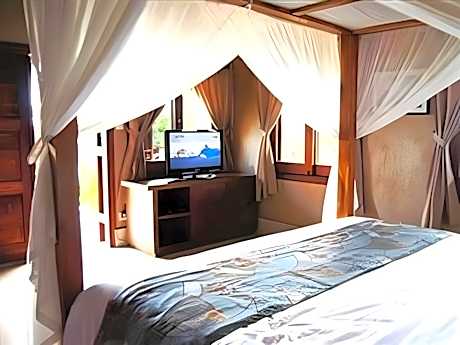 Standard - King Bed