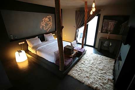Deluxe Suite with Private Veranda