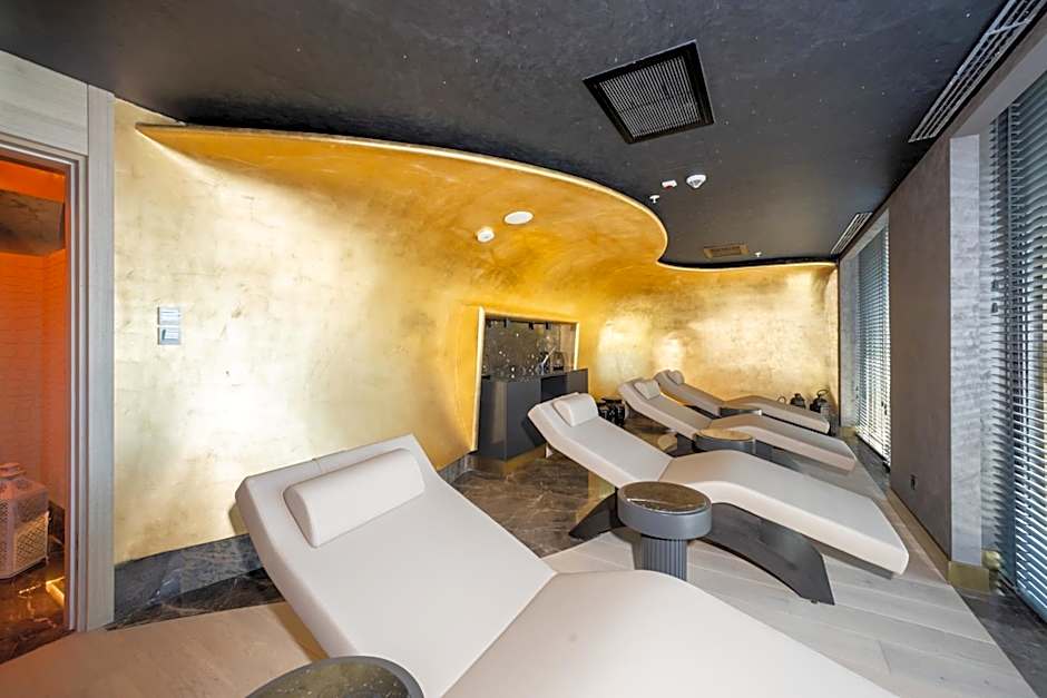 Merit Starlit Hotel & Residences