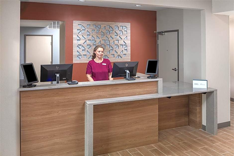 Candlewood Suites St. Robert By IHG