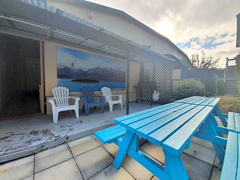 Stay In Tekapo Backpackers