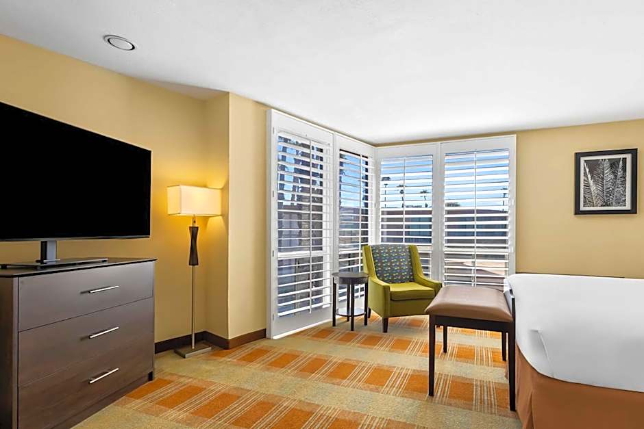 Best Western Date Tree Hotel