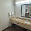 Days Inn & Suites by Wyndham Tuscaloosa - Univ. of Alabama