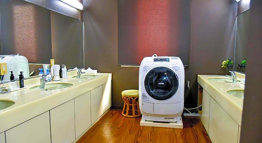 Hotel Palms Tenmonkan