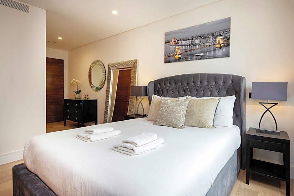 Veeve - Westbourne Curve