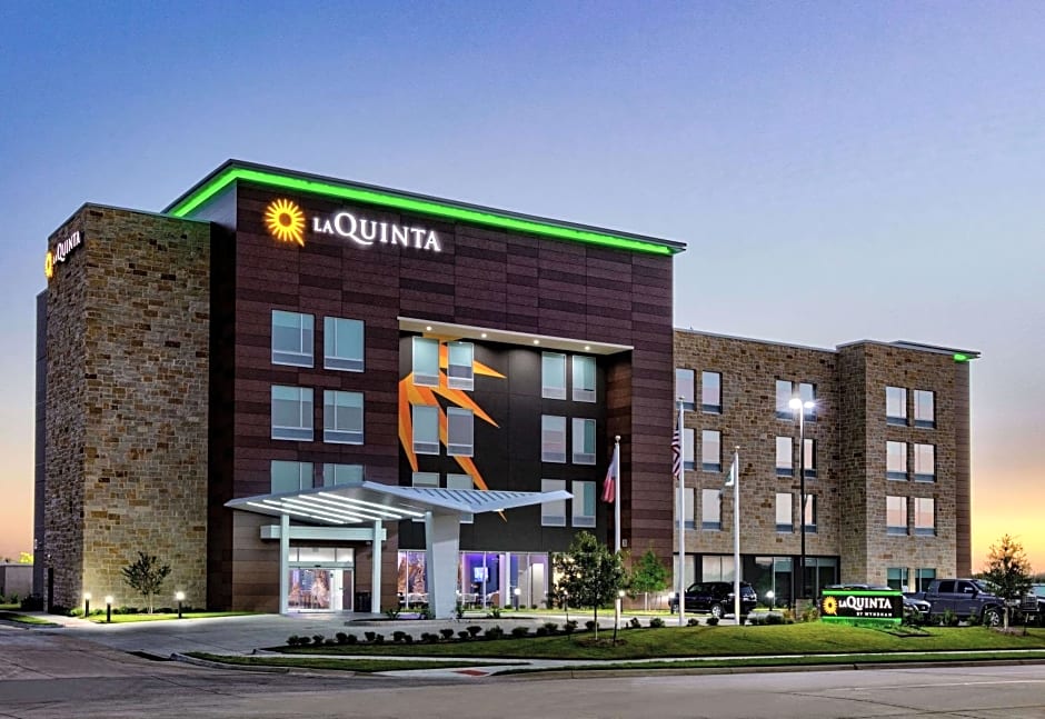 La Quinta Inn & Suites by Wyndham Terrell