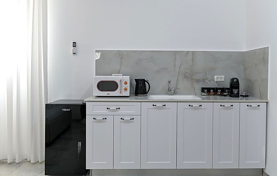 Lake Mansion Boutique Apartments