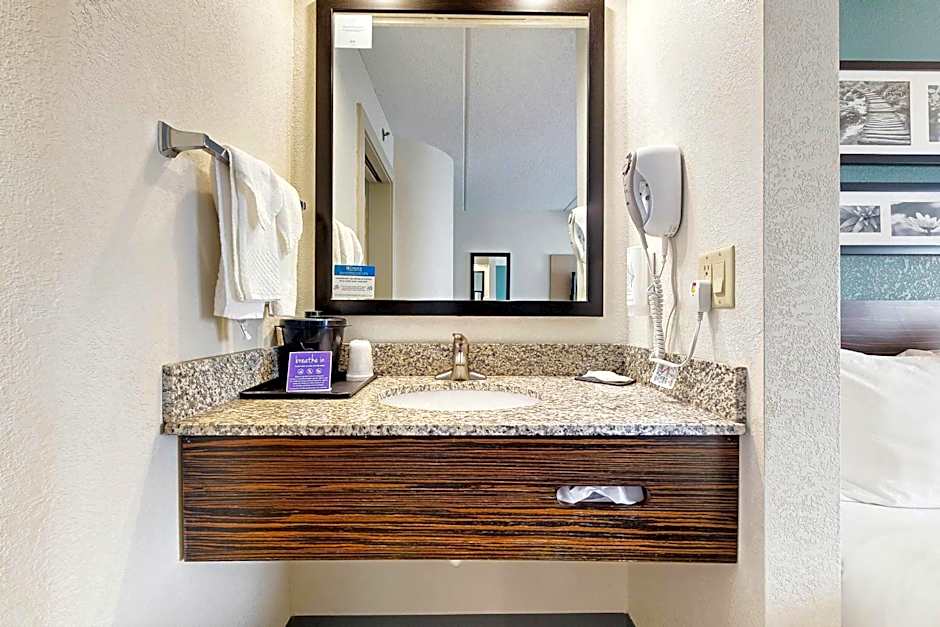 Sleep Inn & Suites Buffalo Airport