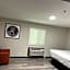 High Falls Inn & Suites