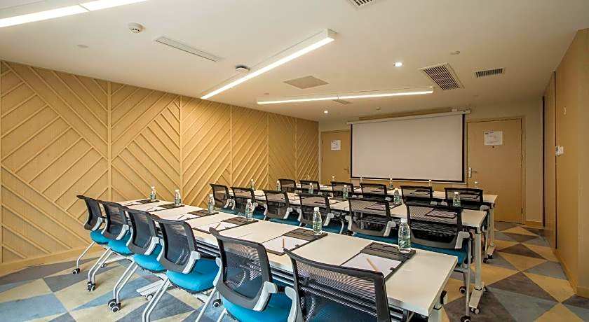 Holiday Inn Express Zhangjiagang Free Trade Zone By IHG