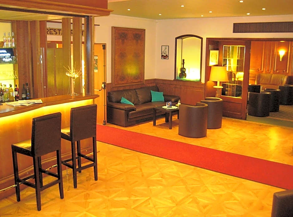 Logis Hôtel-Restaurant Aux Trois Roses