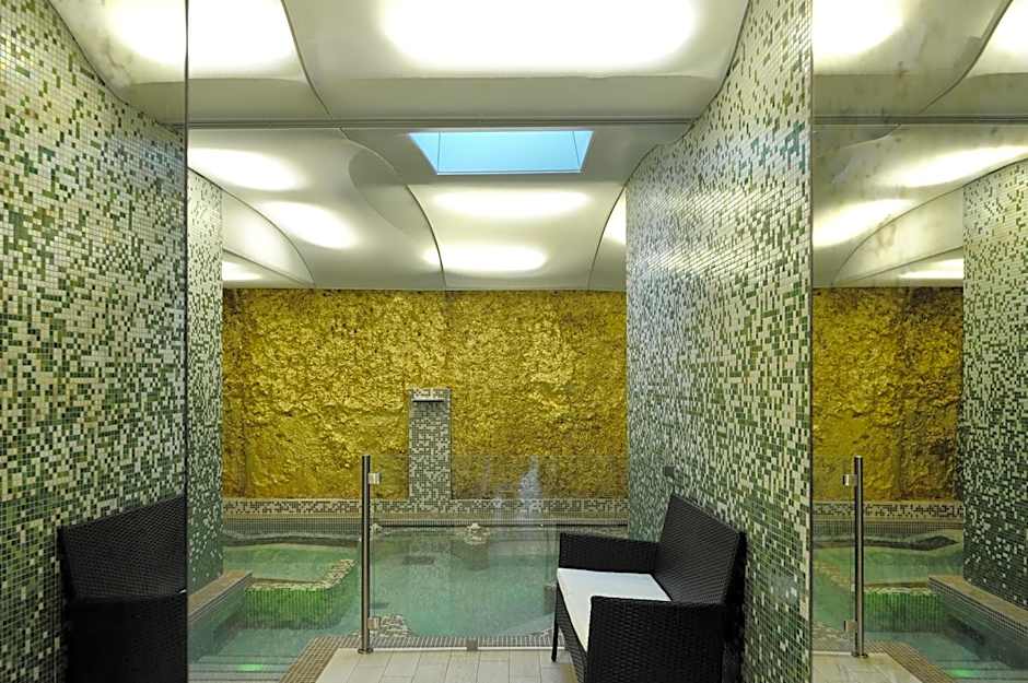 Hotel Bertusi