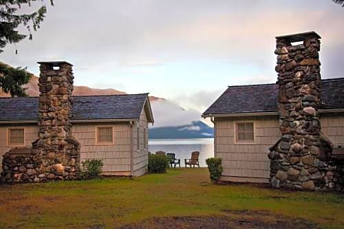 Lake Crescent Lodge