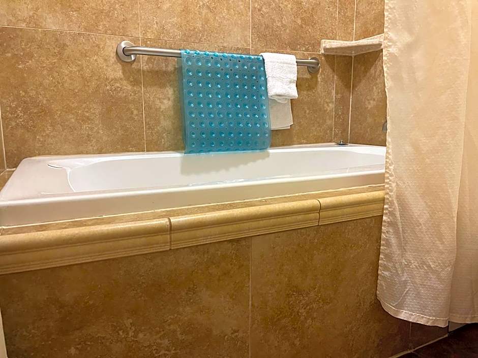 Riverside Inn & Suites Santa Cruz