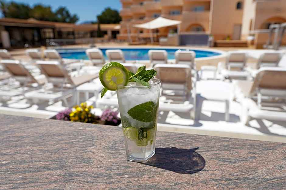 Rosamar Ibiza Hotel