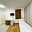 Easy Star Hotel